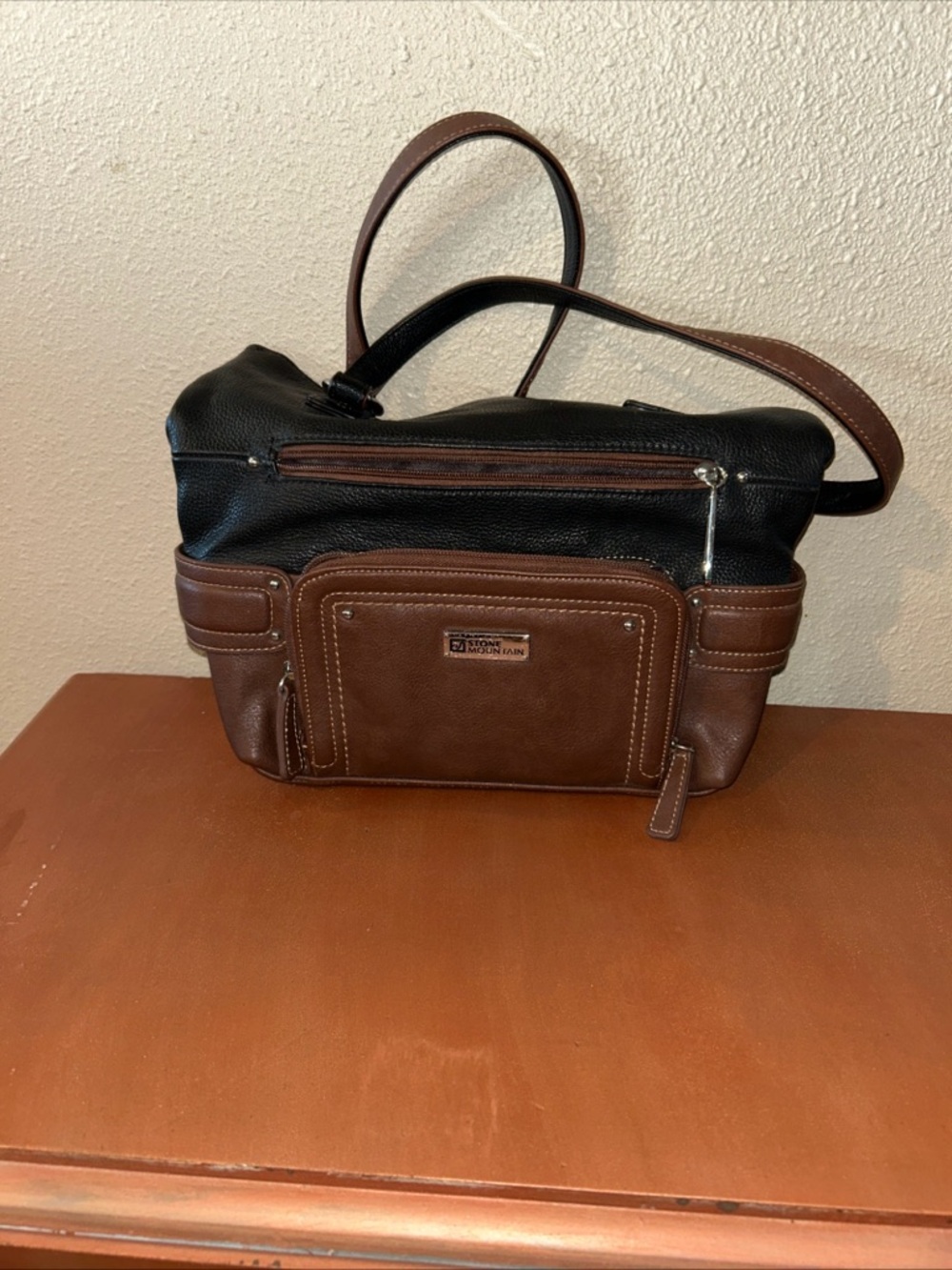 Stone Mountain Accessories Black and Brown Contrast Leather Shoulder Bag